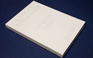 Cover eines Lookbooks der Modekollektion des Fashiondesigners Lukas Fischer für das Hamburger Modelabel Anette Görtz